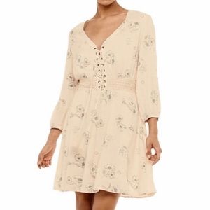 NWT LACE-UP FRONT 3/4 SLEEVE FIT & FLARE SKATER DRESS
